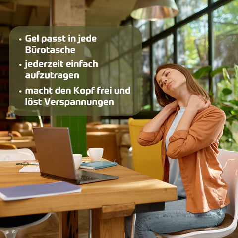 Holzhacker Muskel Gel Arnika Methol - Frau in Büro vor PC mit Nackenverspannung. Text: Gel passt in jede Bürotasche, jederzeit einfach aufzutragen, macht den Kopf frei und löst Verspannung | Naturpräparate Dieterich