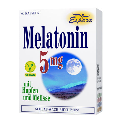 Espara Melatonin 5mg 60 Kapseln mit Hopfen und Melisse Kapseln zur Unterstützung des Schlaf Wach Rhythmus, hochdosiertes Melatonin für schnelleres Einschlafen, natürliche Entspannung und nächtliche Regeneration, vegane Rezeptur, glutenfrei, laktosefrei und fructosefrei, hochwertige Pflanzenextrakte zur Beruhigung, ideal bei Einschlafproblemen, Verpackung zeigt Mond und Landschaft zur Symbolisierung der Schlafwirkung. | Naturpräparate Dieterich