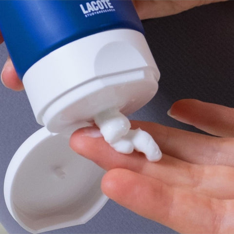 GUAM Inthenso Effect straffende & entwässernde Salzcreme für die Nacht 200 ml