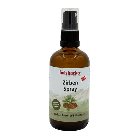 Holzhacker Zirben Spray 100 ml in brauner Glasflasche mit Pumpsprüher und Schutzkappe – Etikett mit Alpenmotiv, Zirbenzweig und Zirbenzapfen, mit 100 % naturreinem Zirbenöl, ideal als Raum- und Kissenspray | Naturpräparate Dieterich