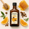 Flasche Riviera Immunkomplex mit Propolis und Honig von oben mit Honigwabe, Honiglöffel, Orangen und Propolis auf beigem Untergrund | Naturpräparate Dieterich